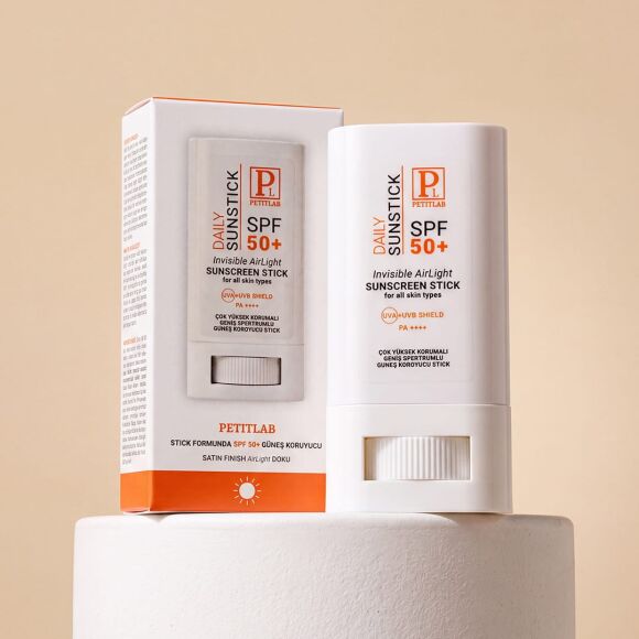PetitLab Invisible AirLight Sunscreen Stick SPF 50+ - 1